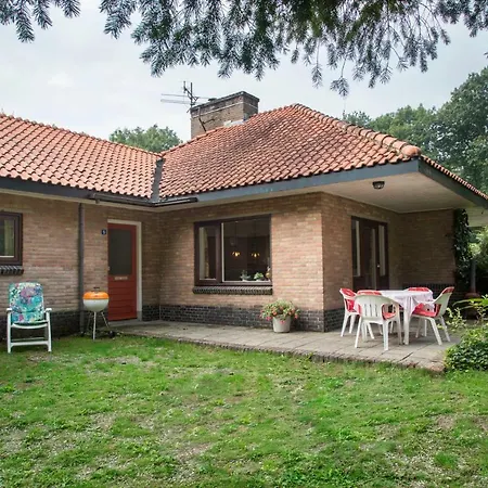 Holiday home Horalaan 8-5
